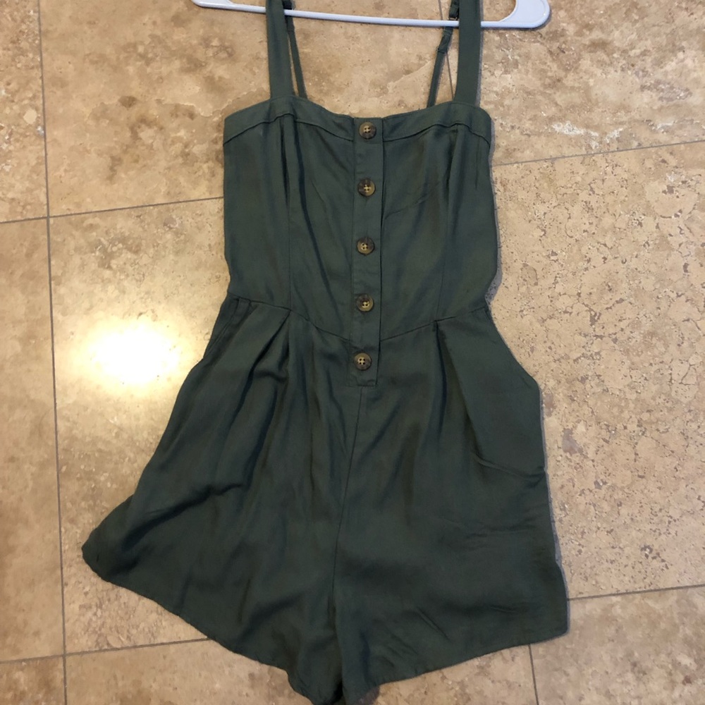 Hollister romper
